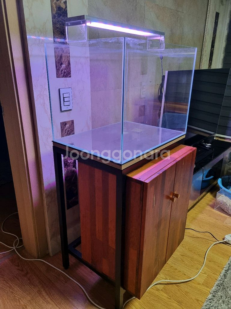 아쿠아가든 2자광폭 수조 어항 다이 세트 팝니다--5