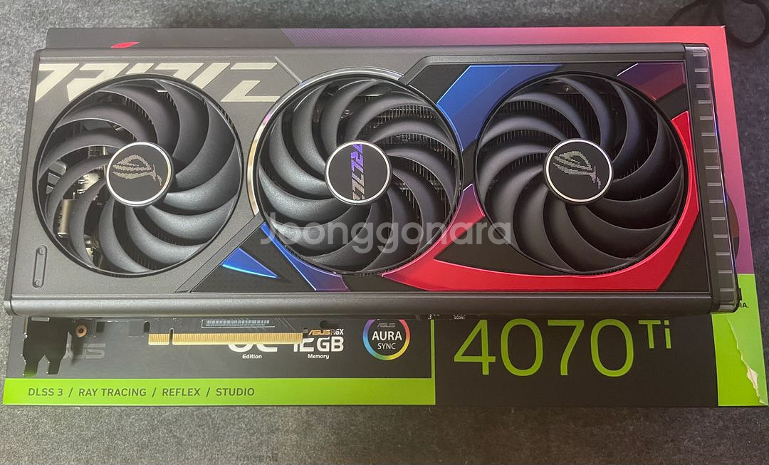 ASUS ROG Strix RTX 4070 Ti--1