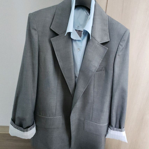 JJ 지고트 그레이색상 자켓 새상품