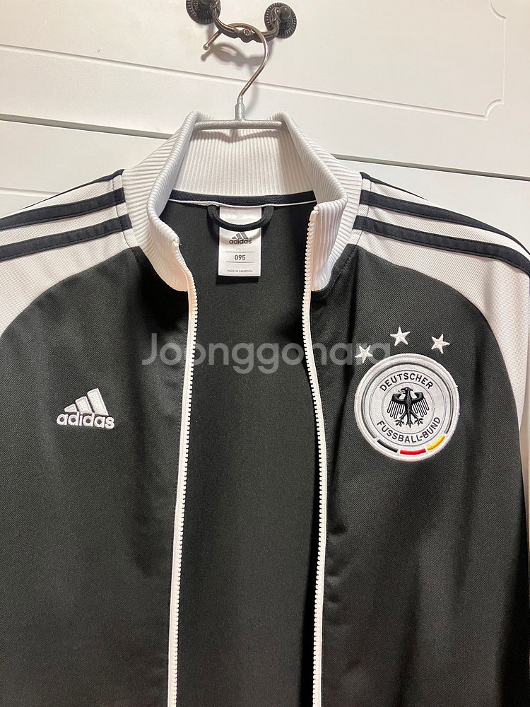 아디다스 독일져지 축구대표팀 트랙탑 판매합니다.~!--1