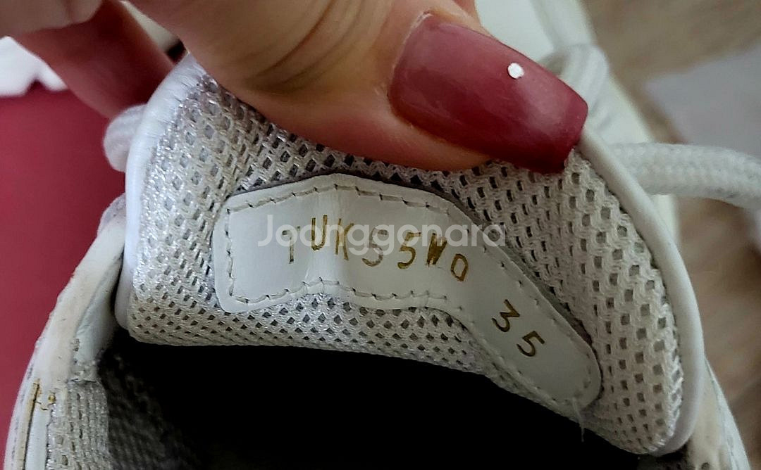 정품 발렌티노 검보이 반시 스니커즈(파격급처분가)--6