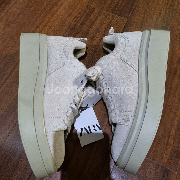 자라 스웨이드 플랫폼 레더 운동화 통굽워커 37(235--4