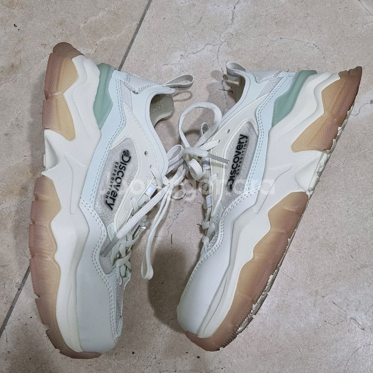 디스커버리 버킷디워커 운동화 235--6