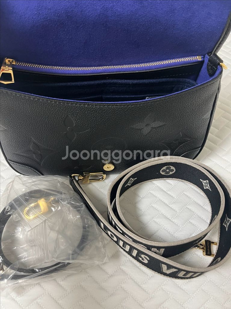 (새상품급) 루이비통 다이앤 앙프 블랙--1