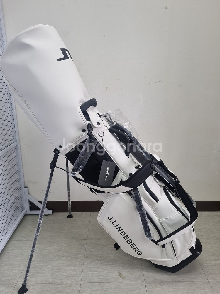 제이린드버그 패스트 스탠드백 (화이트)--1