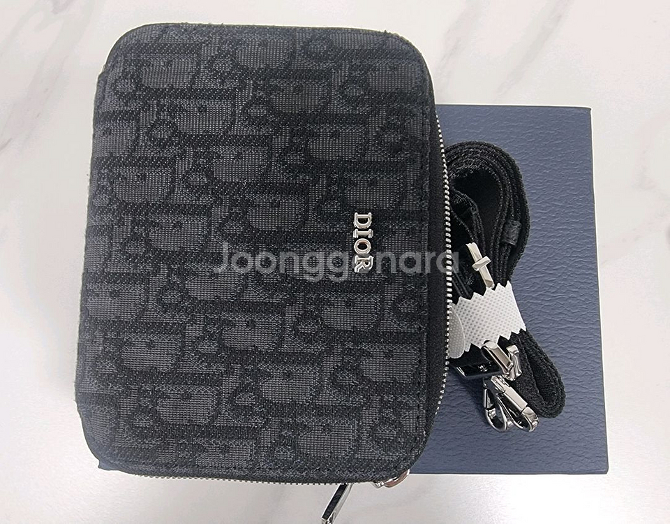 디올 숄더 스트랩 파우치 베이지 & 블랙 디올 오블리크--2