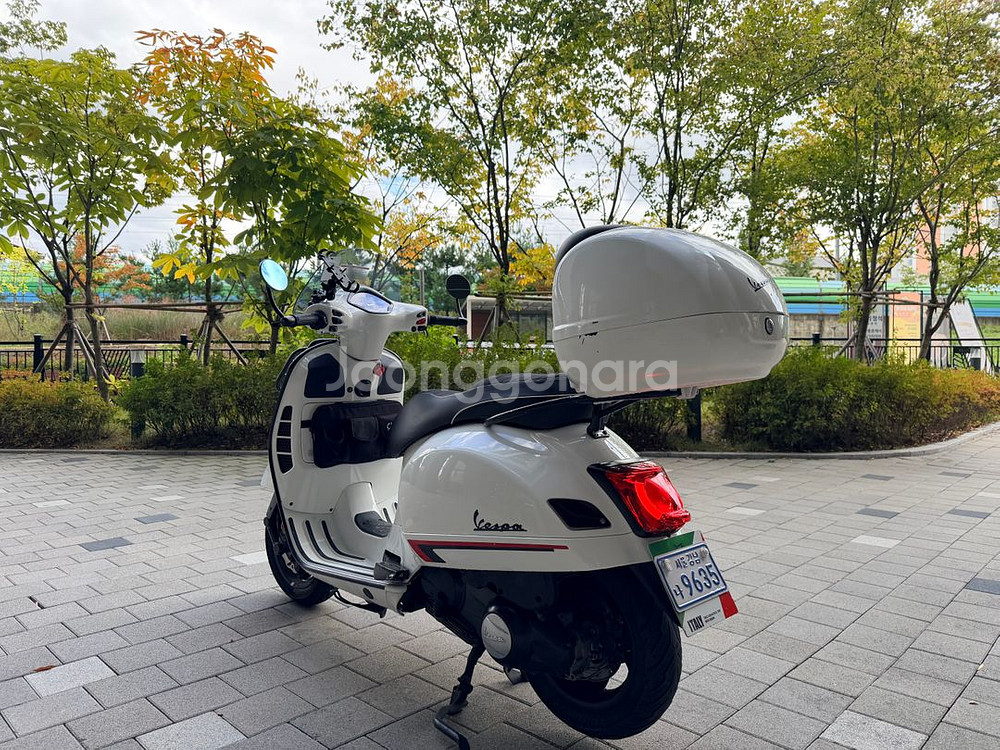 베스파 gts300 2020년식 블랙 에디션 (흰)--4