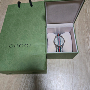 구찌시계 G-타임리스 42mm 풀박스 팝니다
