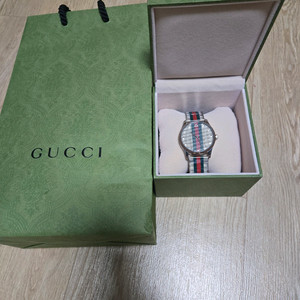 구찌시계 G-타임리스 42mm 풀박스 팝니다