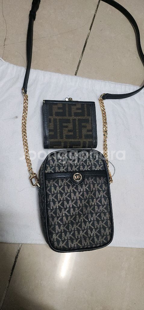 마이클코어스 미니 체인크로스백--4