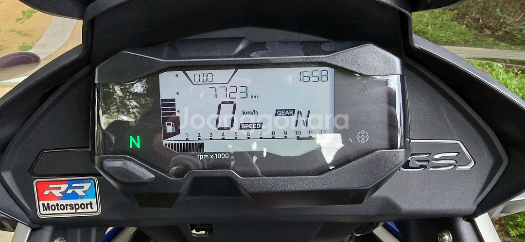 W G310GS--8