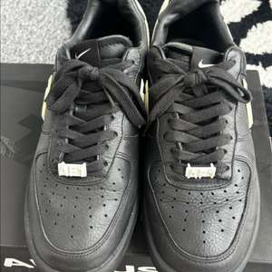 엠부쉬 나이키 (260cm)