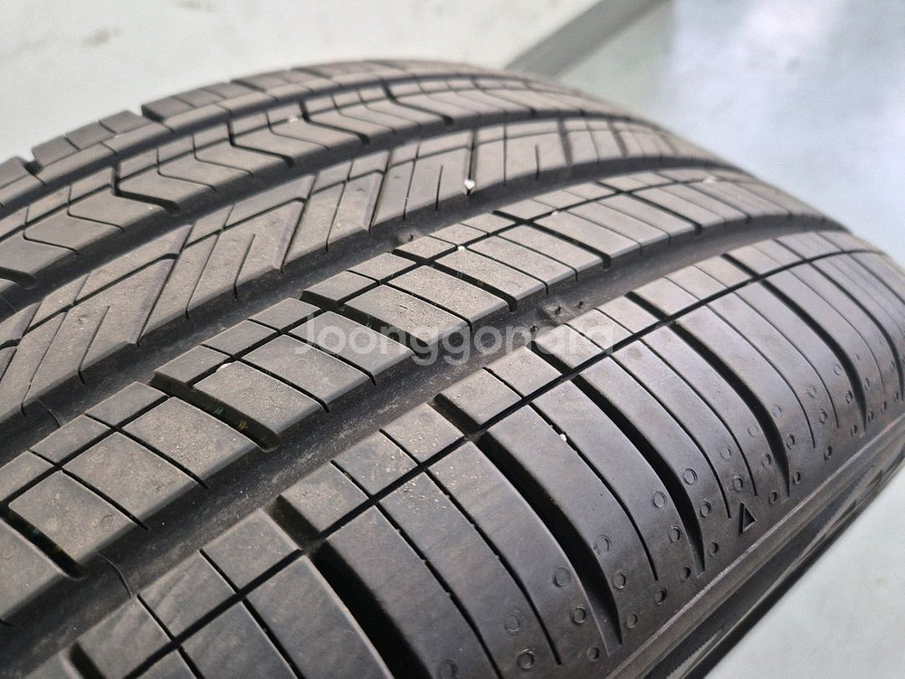 2454519 그랜저 GN7 순정타이어 1본 팝니다--2