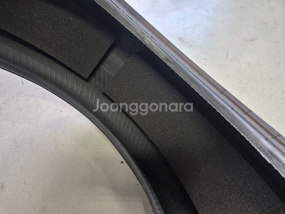 2454519 그랜저 GN7 순정타이어 1본 팝니다--6