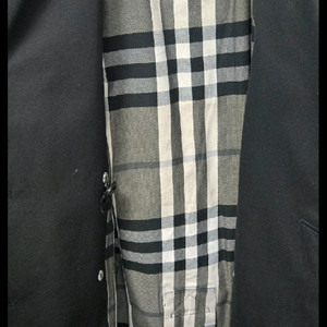 여성 버버리 블랙 트렌치 코트