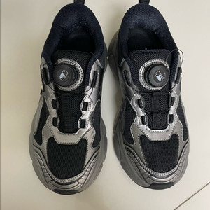 MLB 키즈운동화 230mm