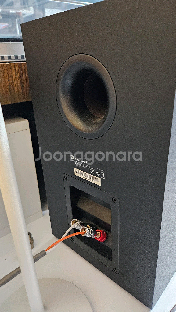 JBL Stage A130 북쉘프 스피커--1