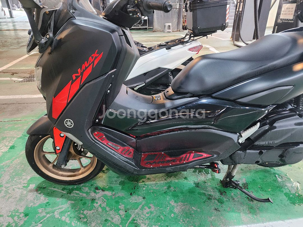 Nmax125--3