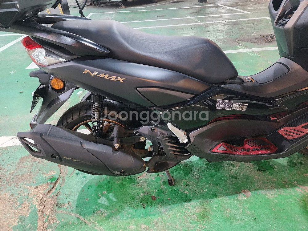 Nmax125--4