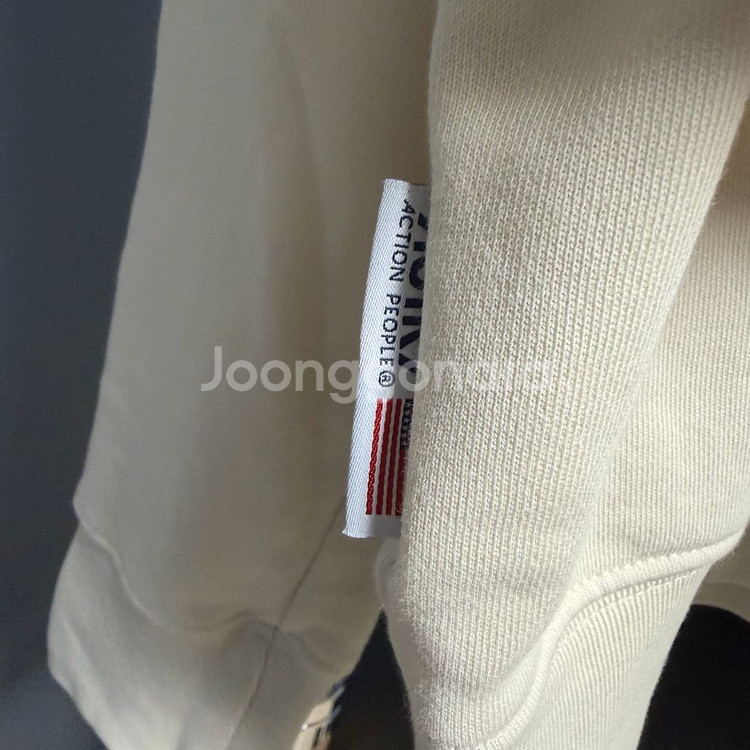 AUTRY 오트리 로그패치 맨투맨 판매--9