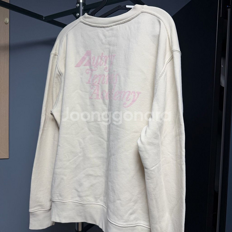 AUTRY 오트리 로그패치 맨투맨 판매--15