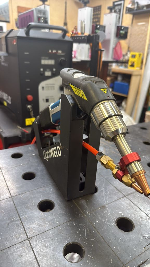 IPG 레이저 용접기 1500W 이미지