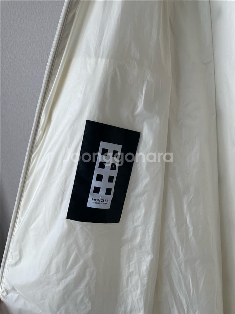 (정품)몽클레어 지니어스 시몬로샤 잘레이아 트렌치 코트--6