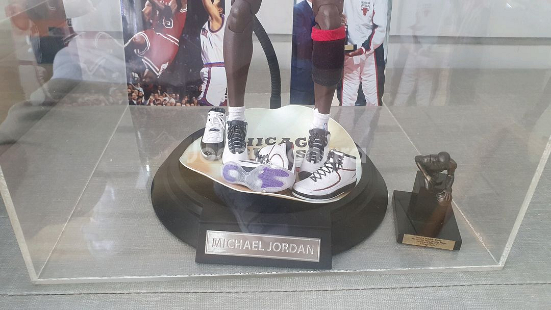 엔터베이 마이클 조던 피규어 쇼케이스포함--2