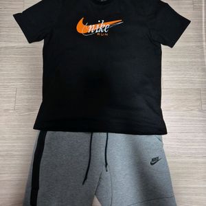 나이키 테크팩 그레이 하의 및 블랙 러닝티셔츠 L사이즈