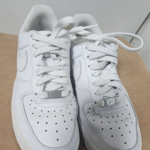 나이키) 에어포스 DD8959 100 225사이즈