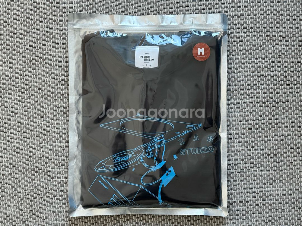 [M] 아이앱스튜디오 X 이 별에 필요한 롱슬리브--2