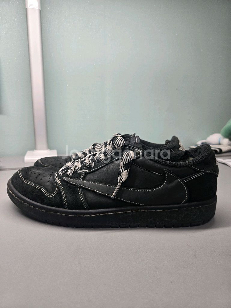 트래비스 스캇 조던 블랙팬텀--0