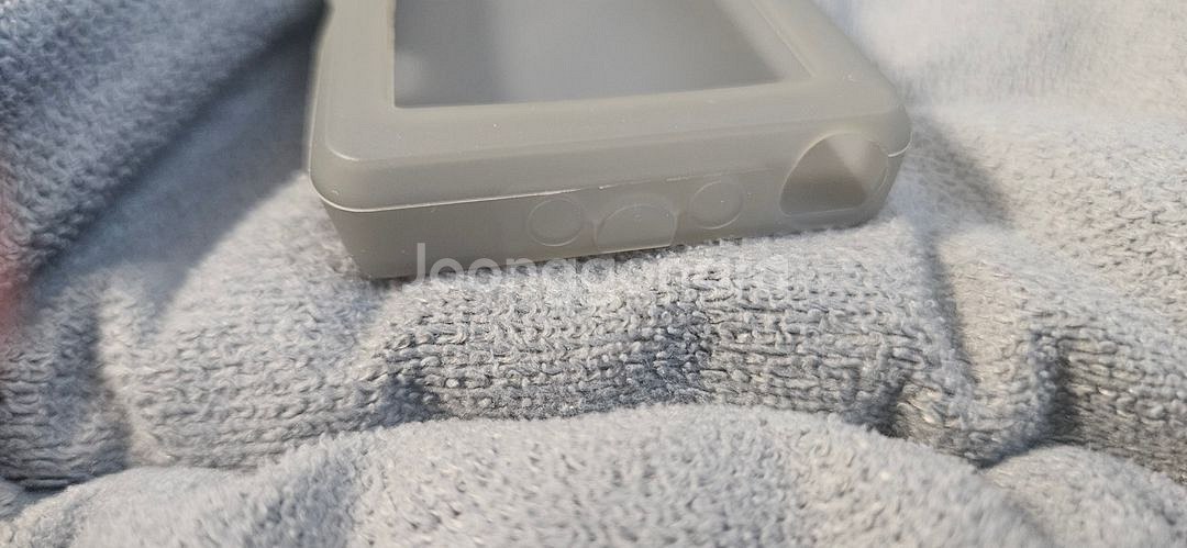 소니 X1050 X1060 MP3 용 정품실리콘케이스--2