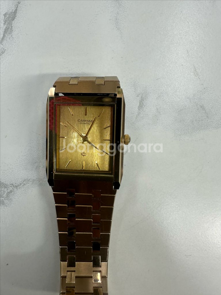 카리타스(Caritas) 올골드 사각형 빈티지 쿼츠시계--1