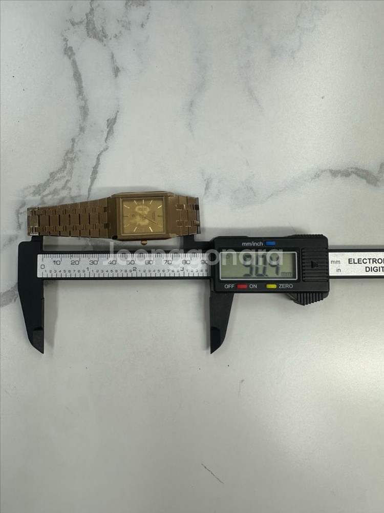 카리타스(Caritas) 올골드 사각형 빈티지 쿼츠시계--8