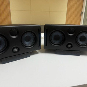 프리소너스 eris e44 모니터스피커 1조