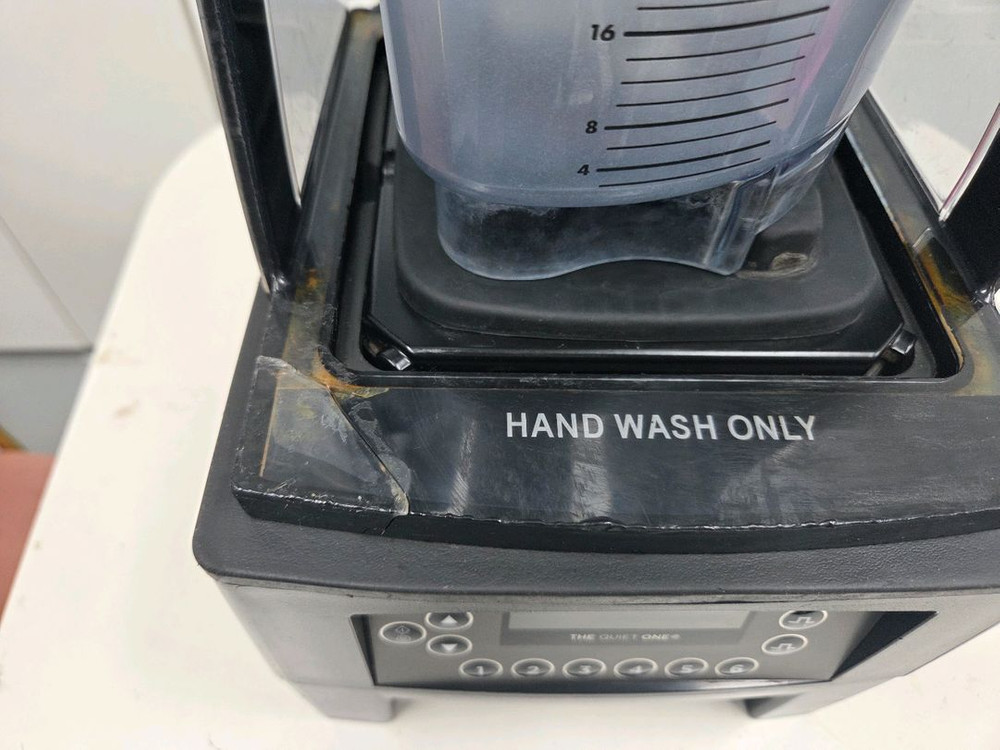 바이타믹스 콰이어트원 블렌더--3