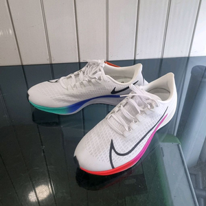 러닝화 나이키 에어 줌 페가수스 37 화이트 하이퍼 바