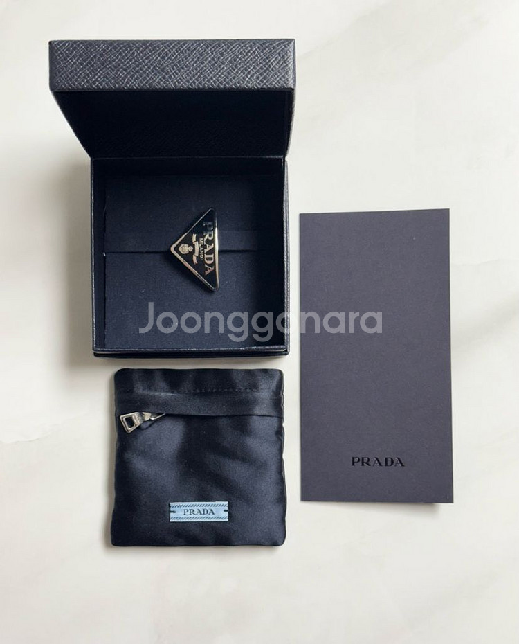 프라다 메탈 헤어 클립--0