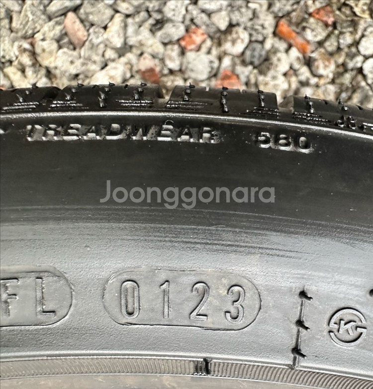 245 40 19중고타이어한대분2454019--3