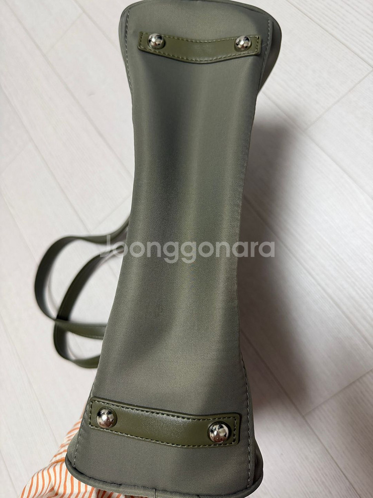 홈보이스포츠클럽 라인보스턴백 카키색--3