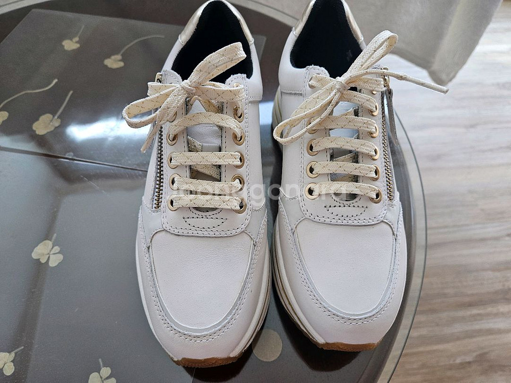 제옥스 켄시 여성 스니커즈 거의 새상품 235--0