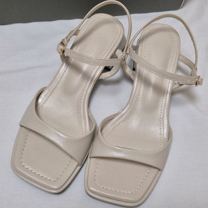 슈펜 스퀘어 샌들힐