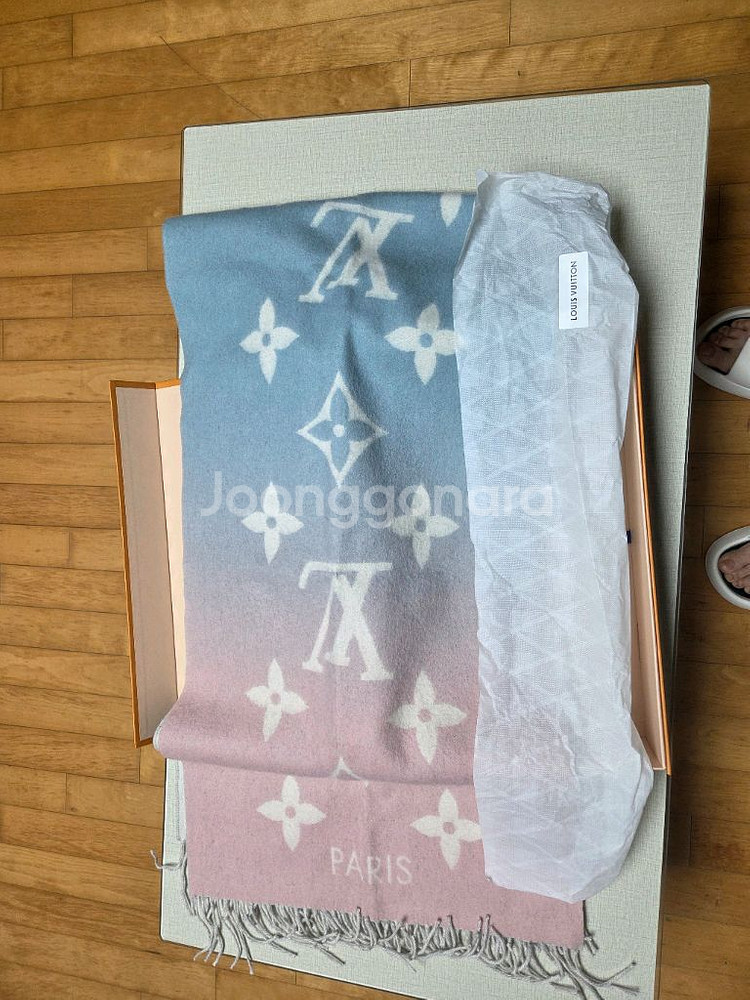 루이비통 레이카비크 그라디언트머플러--3