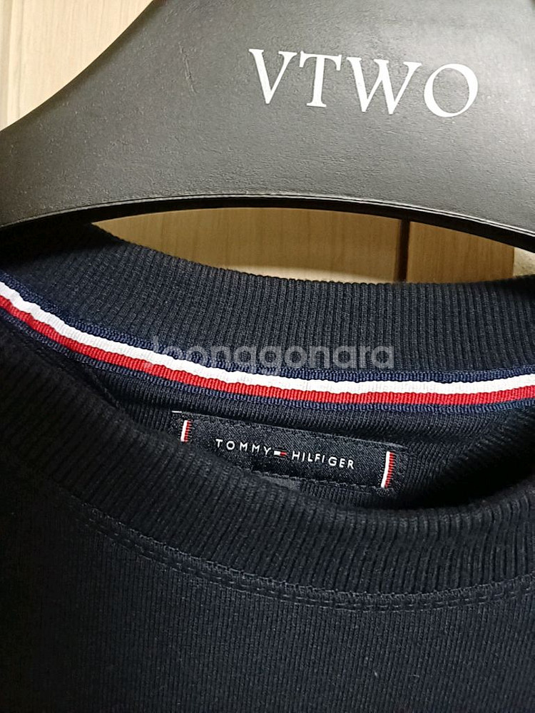 타미힐피거 맨투맨 m--1