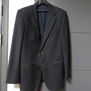 구찌 블랙 울 스트라이프 블레이저