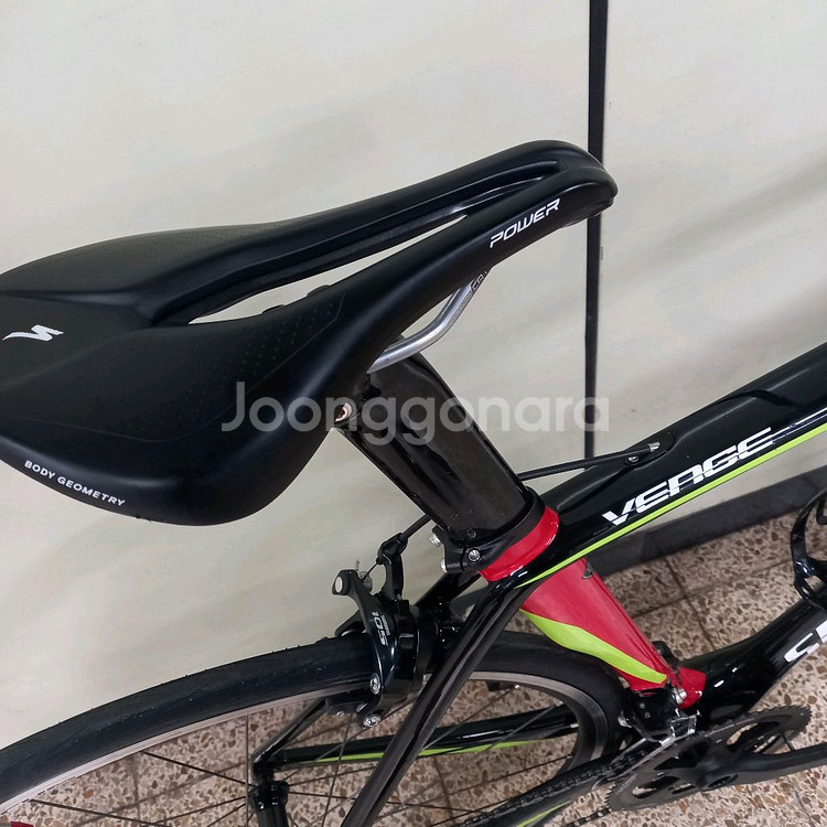 오늘 100만?) 스페셜라이즈드 벤지 엘리트 자전거--5