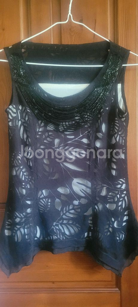 블랙 레이스 비즈 장식 민소매 블라우스--0