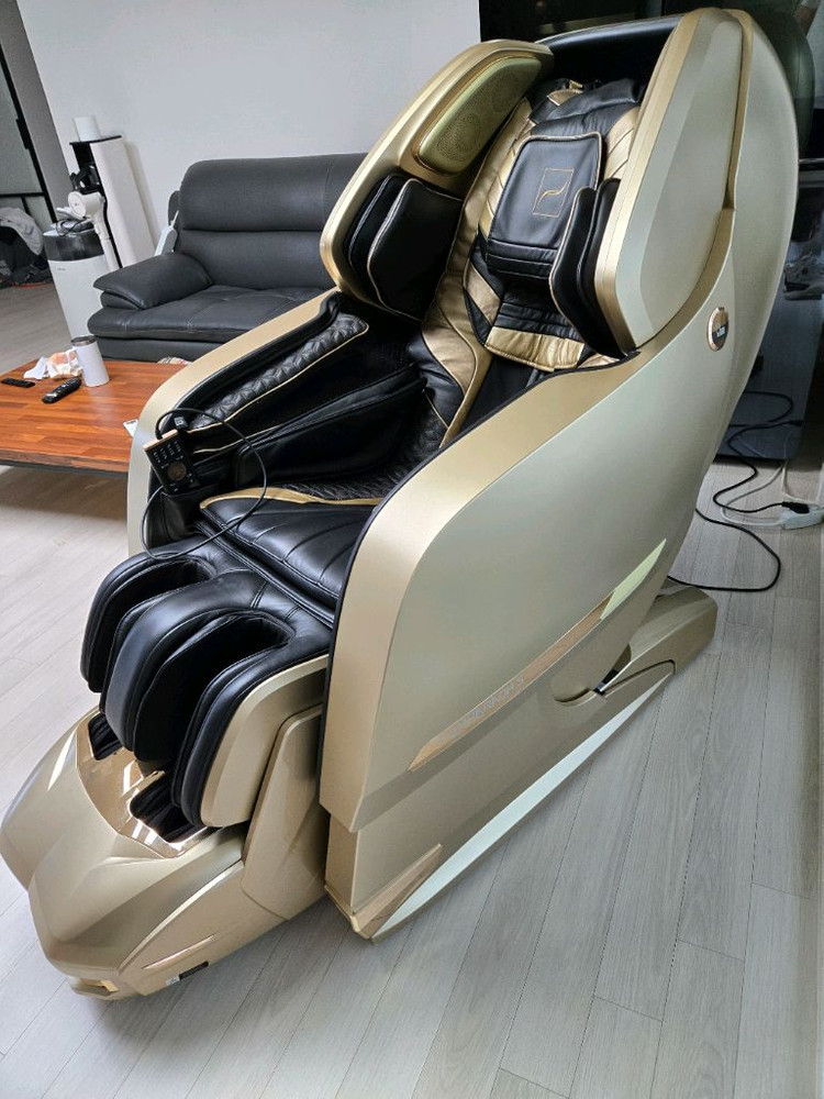 바디프렌드 파라오 골드 안마의자 이미지