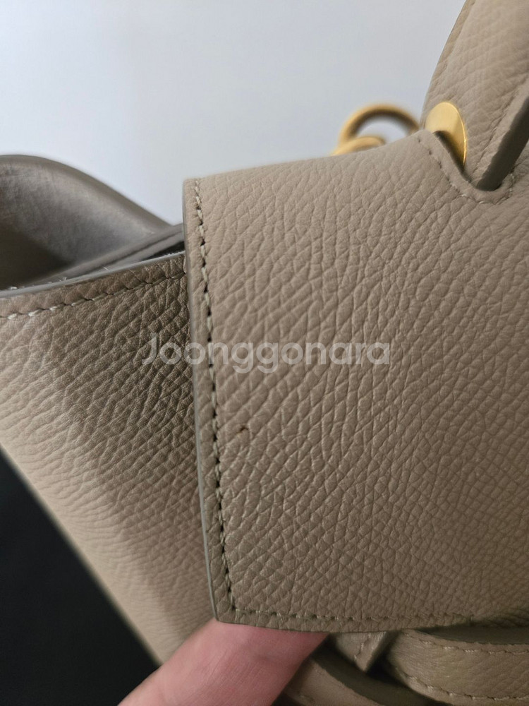 셀린느 벨트백--5